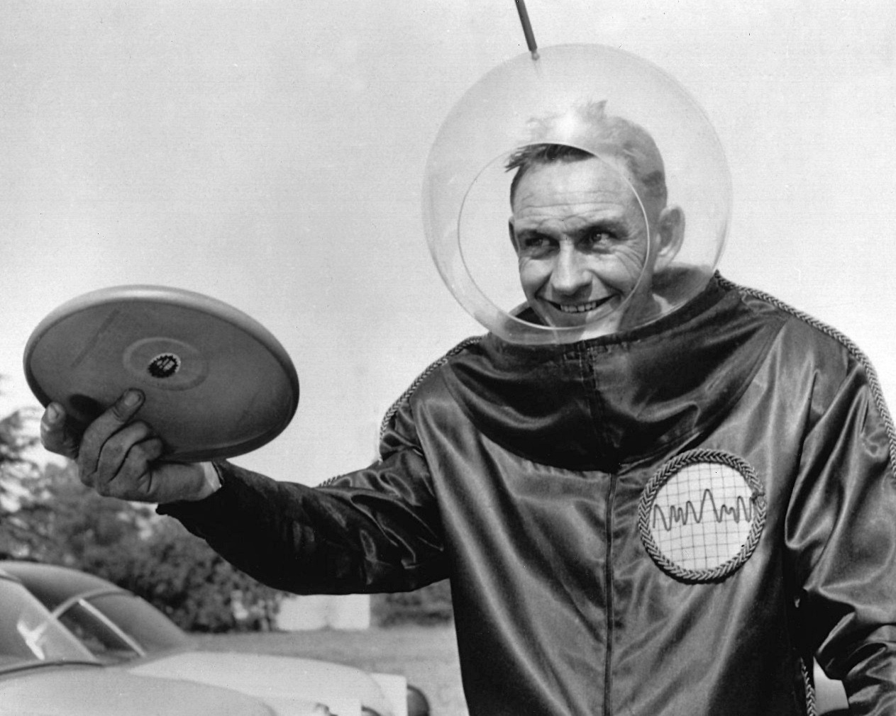 Fred Morrison, inventor and pioneer of the modern flying disc